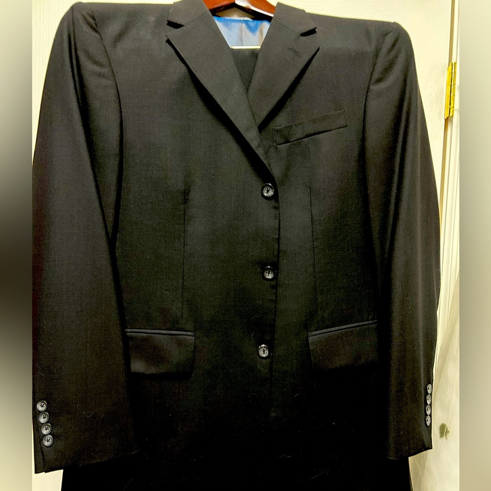 Oscar De La Renta black suit jacket and pants